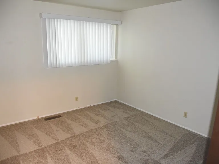 1839 Woodside Rd — Photo 5