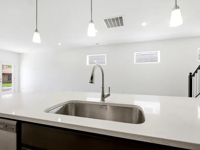 6029 Bluecrest Dr — Photo 24