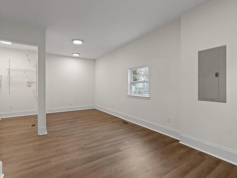 3919 Weldon Dr — Photo 28