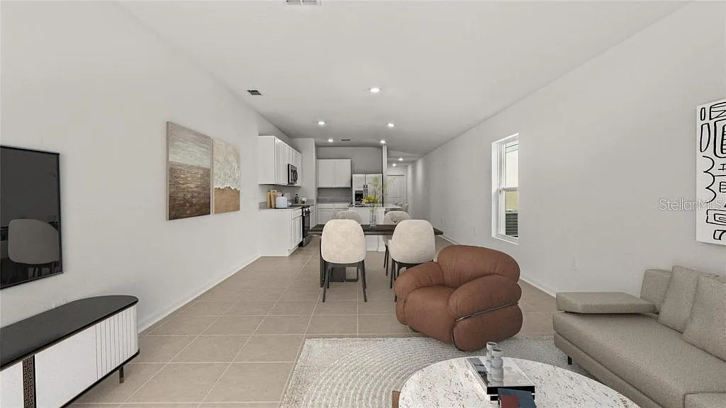 3 bed, 2.0 bath, 1429 sqft, $2,350 — Photo 3