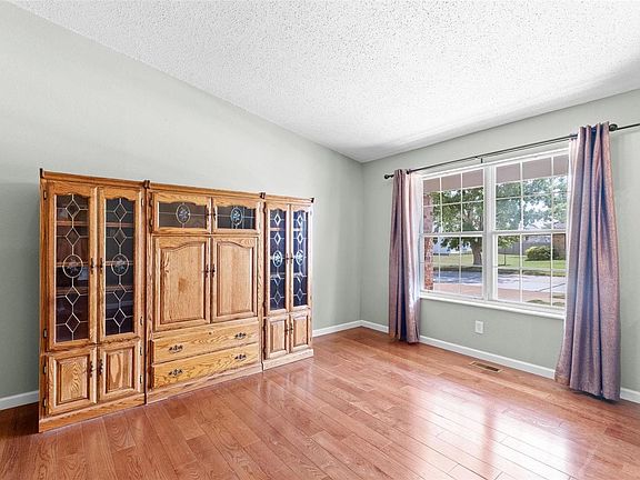 5th image of 7407 Bear Paw Dr