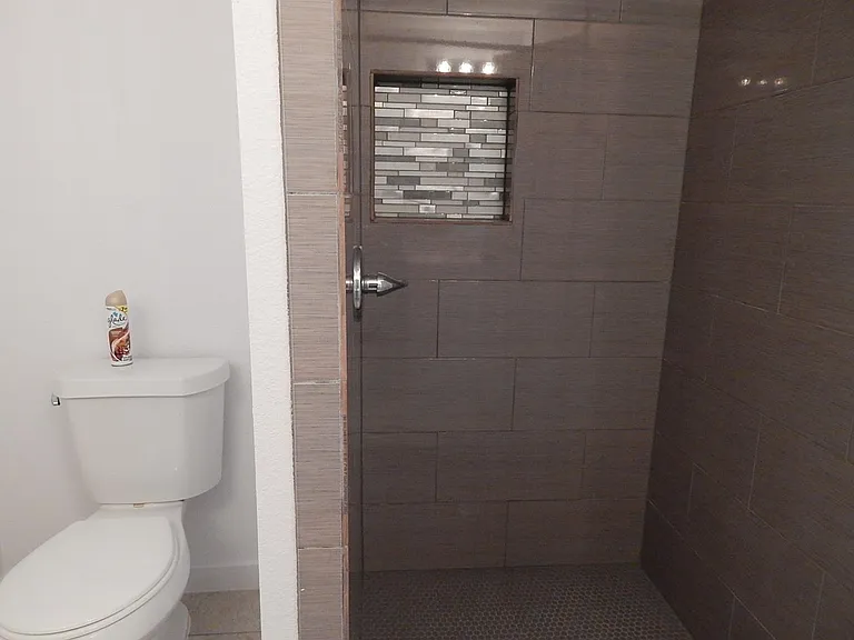 1510 Gordon St — Photo 9