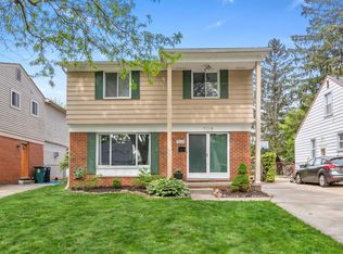 709 N Edison Ave, Royal Oak, MI 48067