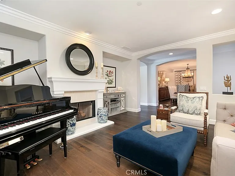 27 Via Monarca St — Photo 10