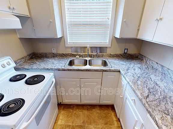 4th image of 404 Long Hill St