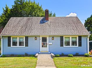 4 Pine Place, Clinton, CT 06413