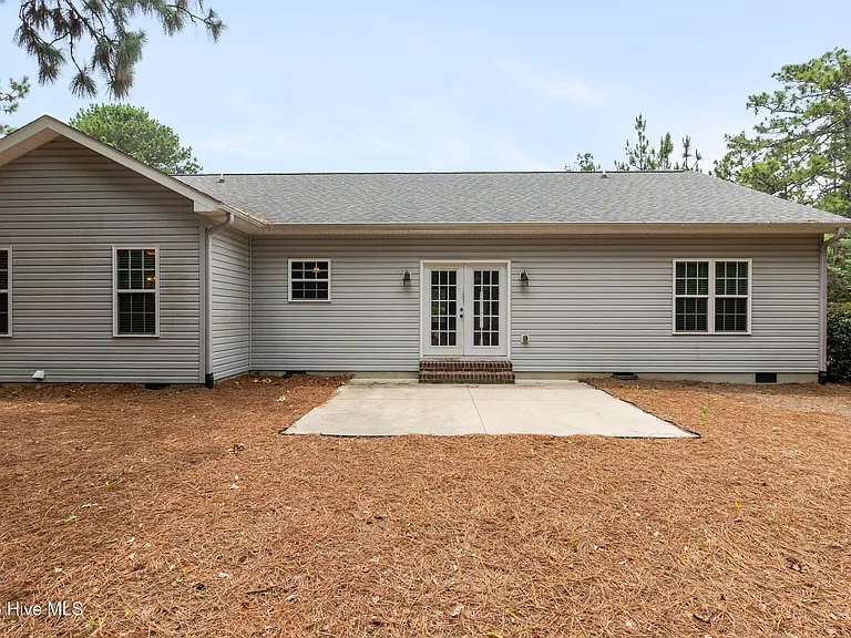 1350 Monticello Dr — Photo 22