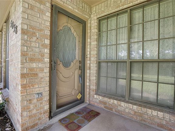 4th image of 5838 Westhaven Dr