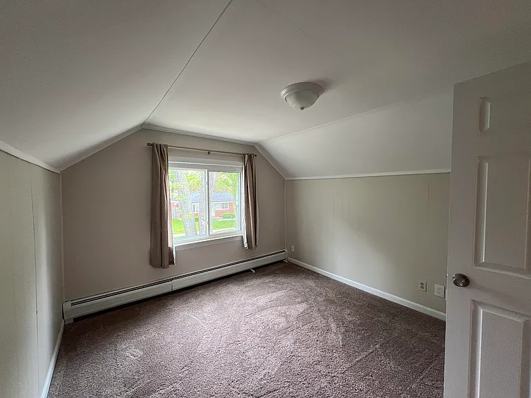 23124 Grove St — Photo 13