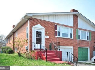 2210 Bowler St, Philadelphia, PA 19115