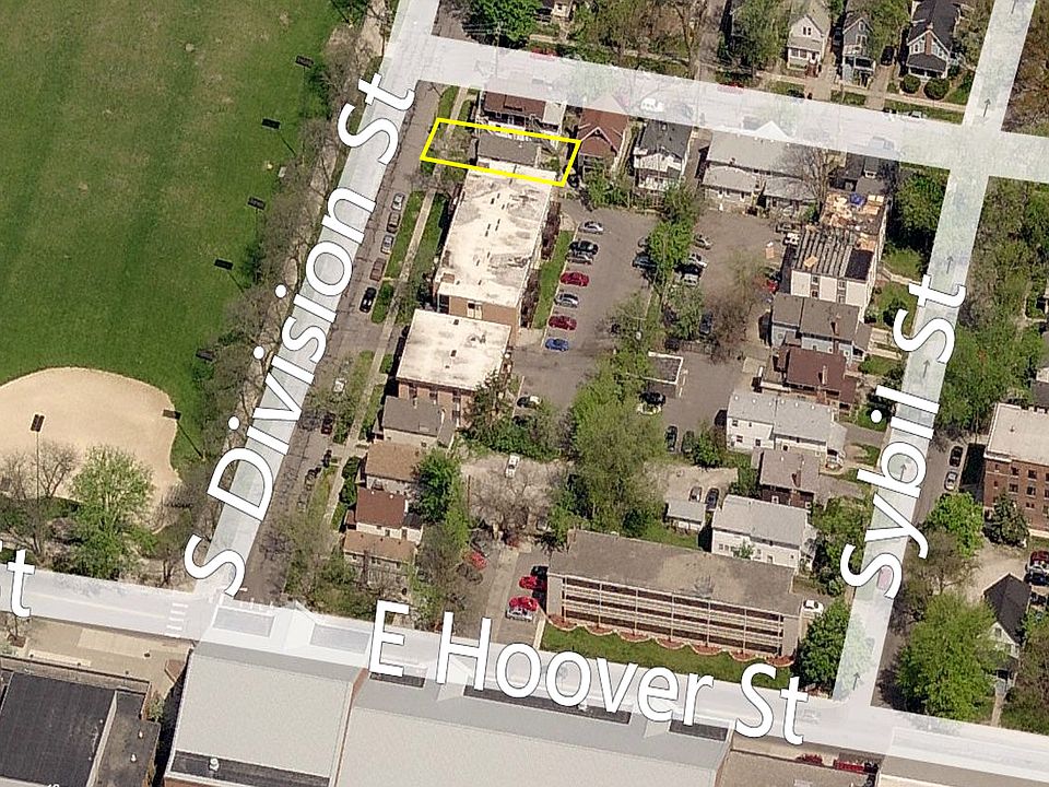 2nd image of 905 S Division St