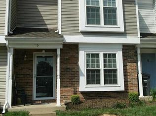 129 Saint Charles Sq, Sterling, VA 20164