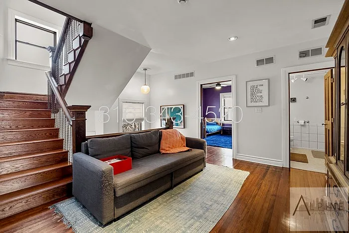 2924 Harrison St — Photo 43