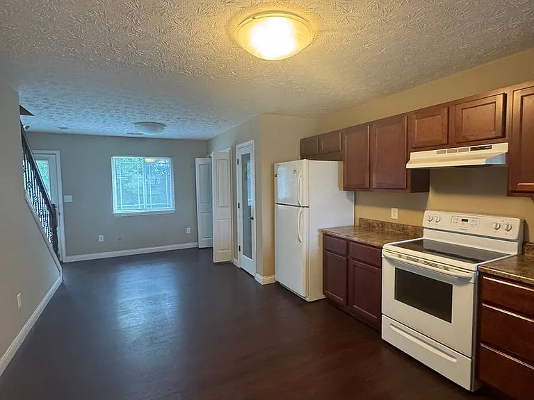 3988 Abraham Ct — Photo 2