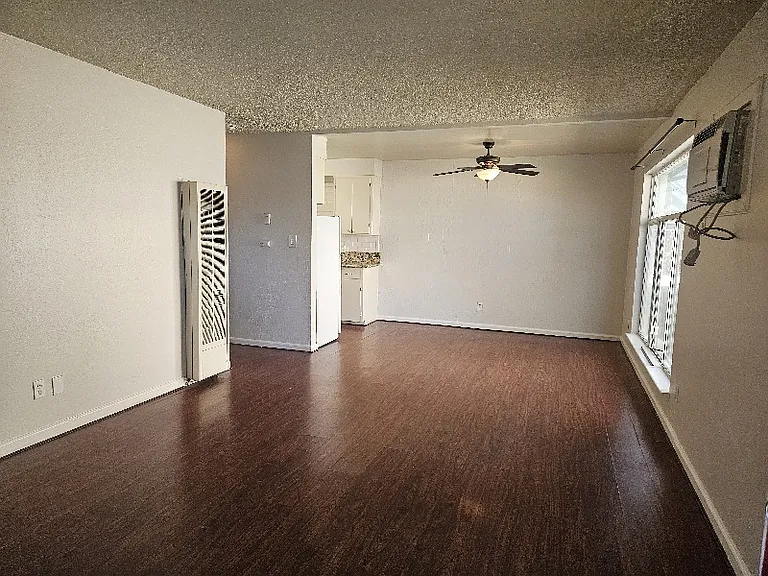5764 Nina Way #3 — Photo 6