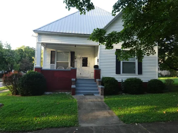 224 W Walnut St, Harrisburg, IL 62946