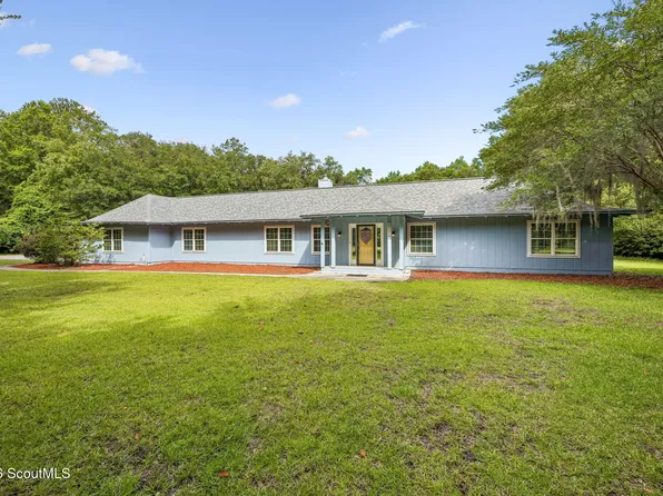 331 Magna Carta Dr, Woodbine, GA 31569
