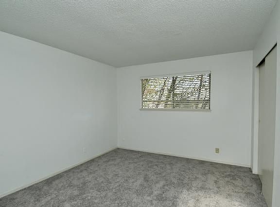 4th image of 820 Highland Ave #3