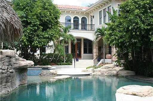 5th image of 348 Blanca Ave