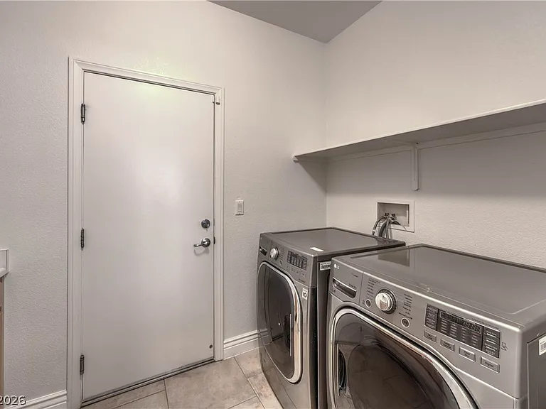 8347 Campbell Springs Ave — Photo 34
