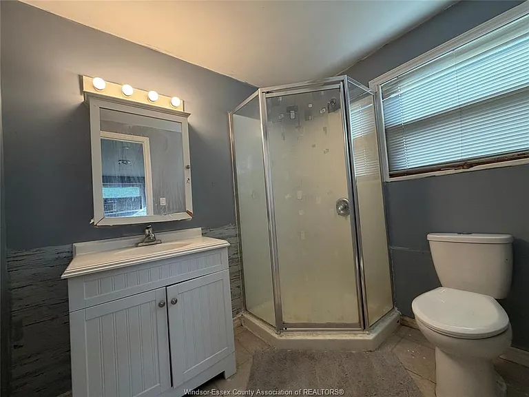 493 Josephine Ave — Photo 9