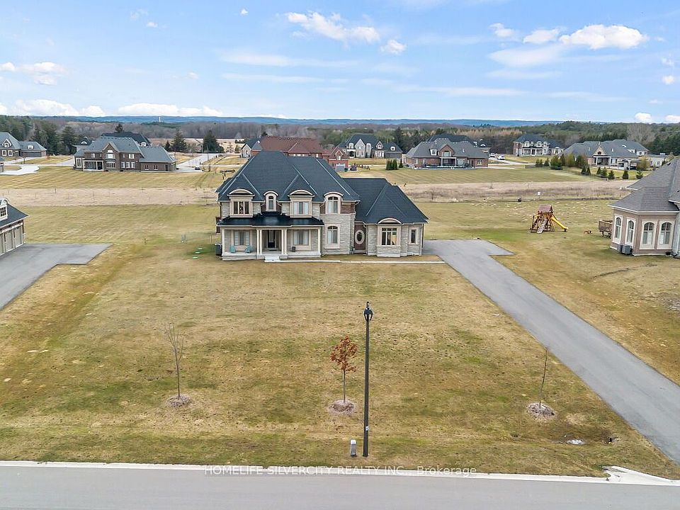 1st image of 255 Amos Dr