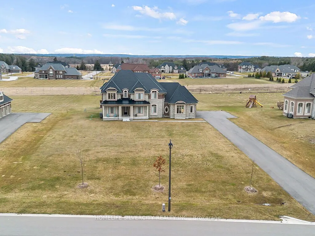 255 Amos Dr photo 1