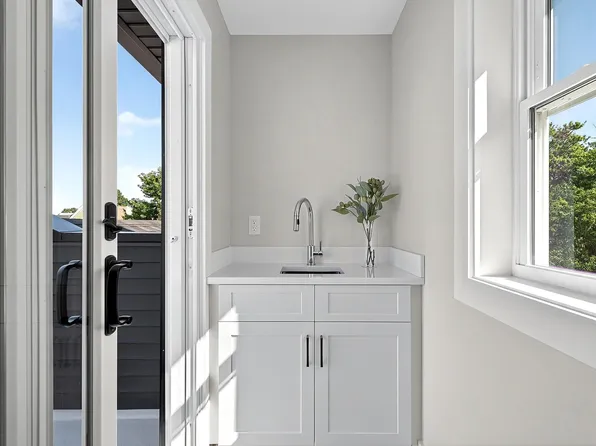 29 West 9th Street image 31 of 49