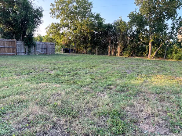 1159 SYCAMORE ST LOT 100, Seguin, TX 78155