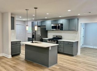 3892 Springleaf Point, Stone Mountain, GA 30083