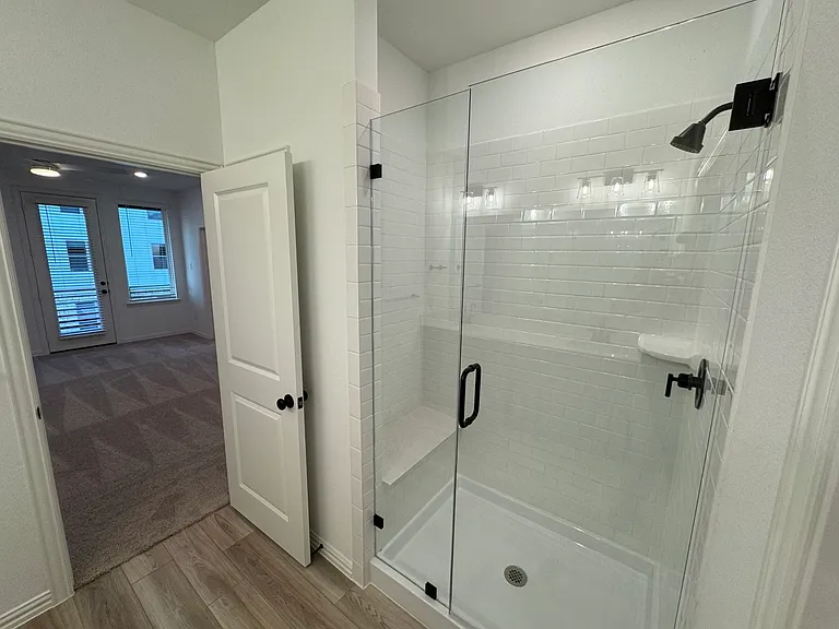 1289 Doris May Dr — Photo 34