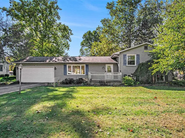 18354 Chaucer Ln, South Bend, IN 46637