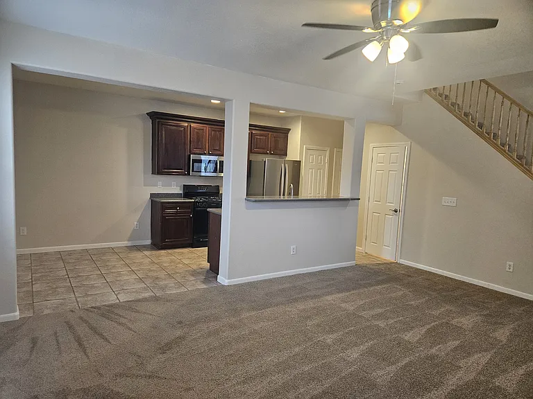 9557 Madsen Glen Ct — Photo 2