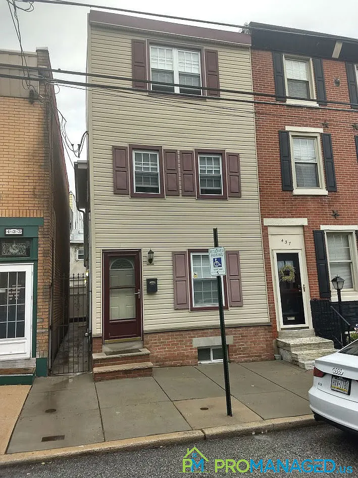 435 E. Wildey St - 1 — Photo 1