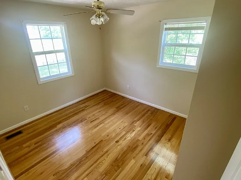 414 Wayne Jackson Rd — Photo 9