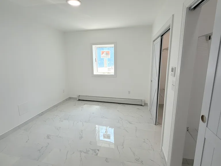 22 Roosevelt St #1 — Photo 19