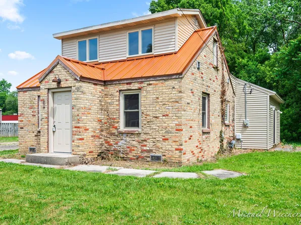 21 Willman St SE, Grand Rapids, MI 49548