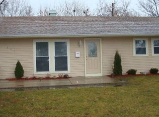 117 Birch St, Carpentersville, IL