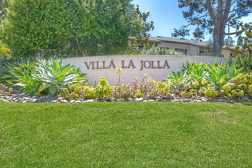8545 Villa La Jolla Dr #H Photo 1 8545 Villa La Jolla Dr #H Photo 1