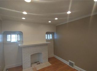 12910 Park Knoll Dr, Garfield Heights, OH