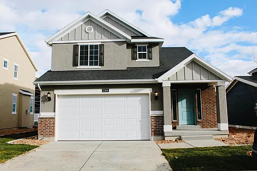 2368 N 3370 W Photo 1