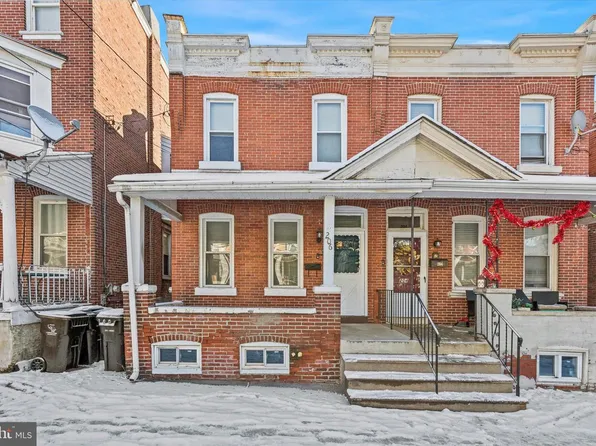 206 Chain St, Norristown, PA 19401