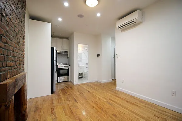 Rented by Rental Solutions Inc | media 2