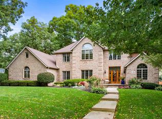 504 S Inverness Ln, Yorktown, IN 47396