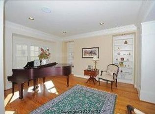 5919 Woodley Rd, Mc Lean, VA 22101