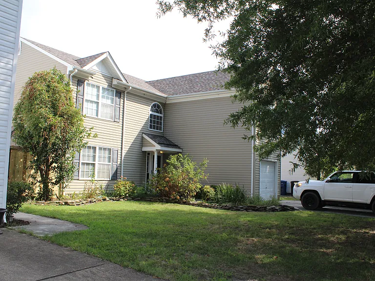 1740 Bernstein Dr — Photo 3