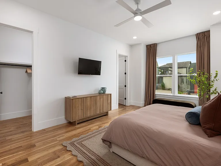 1013 Summit Ave #A — Photo 30