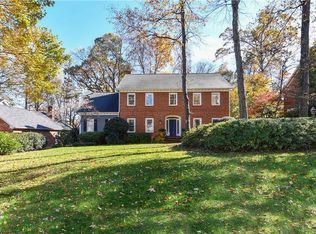 7 Wedgewood Ct, Greensboro, NC 27403