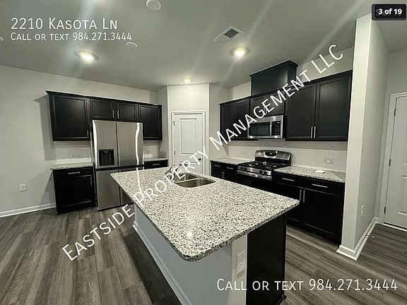 4th image of 2210 Kasota Ln