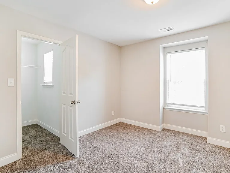 4500 Red Hook Rd — Photo 14